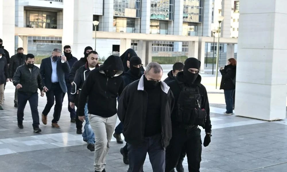 Βιασμός στον Κολωνό: Κατηγορούμενοι ζητούν να υποβάλουν ερωτήσεις στην 12χρονη